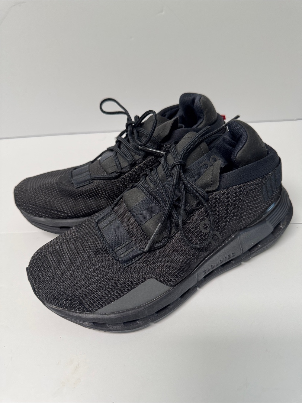 On Running Women's Black-out Cloudnova Lace-Up Sneakers Size 6.5